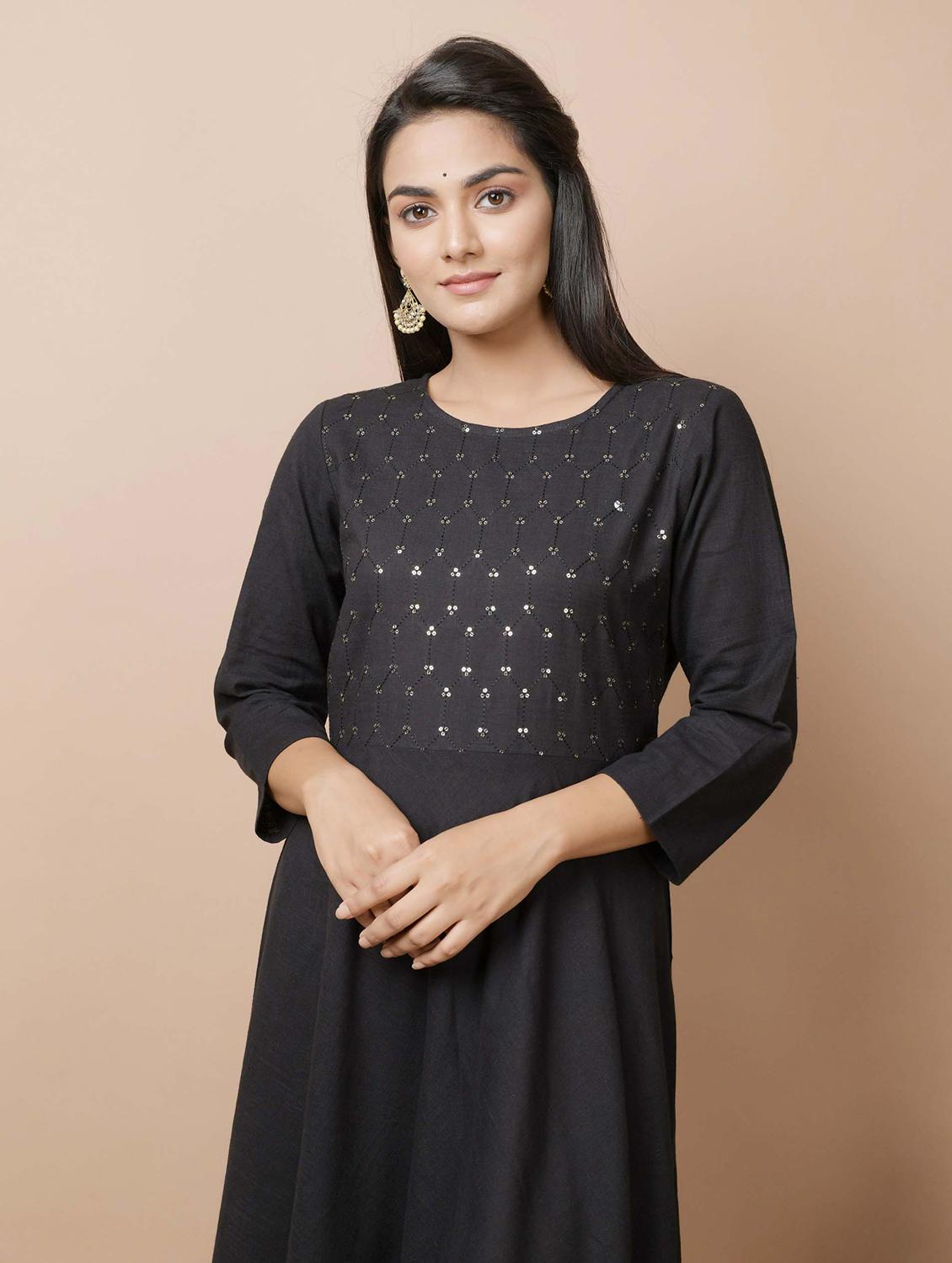 embellished anarkali kurta - 17428816 - Zoom Image - 5