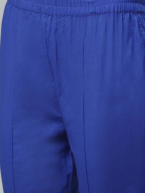chikankari kurta pant set - 17430478 - Zoom Image - 5