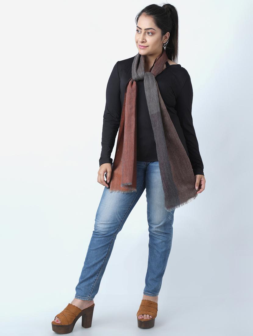 multi colored wool scarf - 17430886 - Zoom Image - 2
