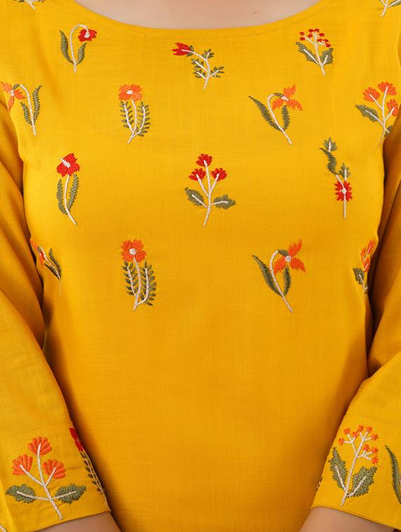 embroidered kurta palazzo set - 17431378 - Zoom Image - 5