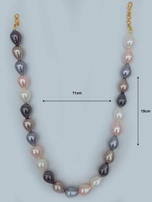 metallic pearl necklace - 17432391 - Standard Image - 3