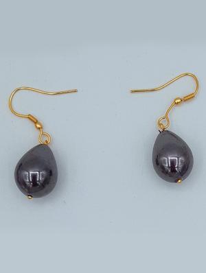 metallic pearl necklace - 17432391 - Standard Image - 4