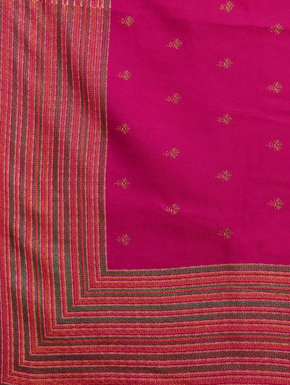 magenta printed saree with blouse - 17433689 - Zoom Image - 4