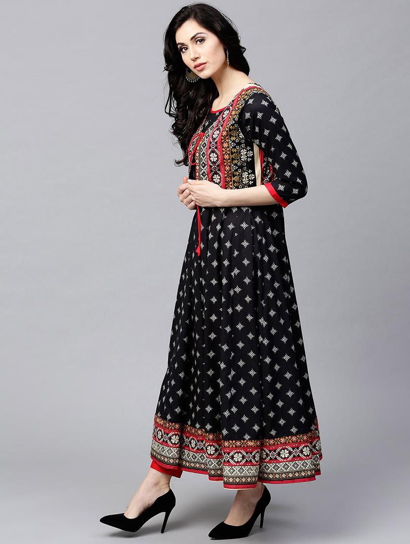 black cotton anarkali kurta - 17433946 - Zoom Image - 3
