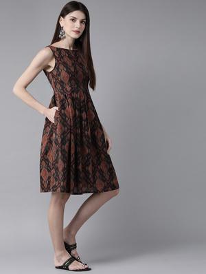pocket detail printed dress - 17434537 - Standard Image - 2