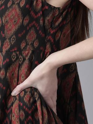 pocket detail printed dress - 17434537 - Standard Image - 4