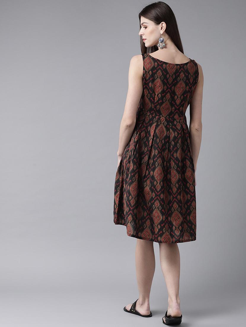 pocket detail printed dress - 17434537 - Zoom Image - 3