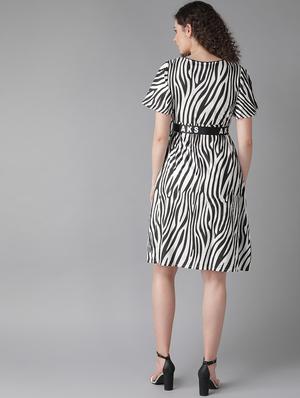 white viscose wrap dress - 17434566 - Standard Image - 3