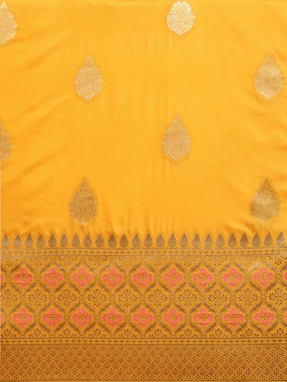 self design woven saree with blouse - 17437659 - Zoom Image - 4