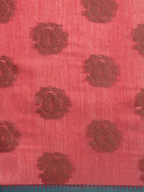 self design handloom saree with blouse - 17437709 - Zoom Image - 4