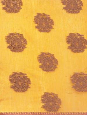 mustard cotton handloom saree with blouse - 17437710 - Standard Image - 4