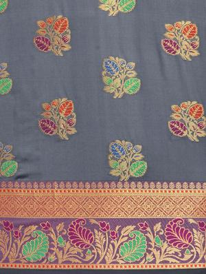 bordered banarasi saree with blouse - 17437745 - Standard Image - 4