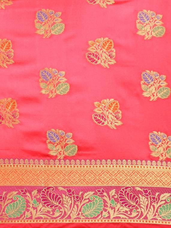bordered banarasi saree with blouse - 17437746 - Zoom Image - 4