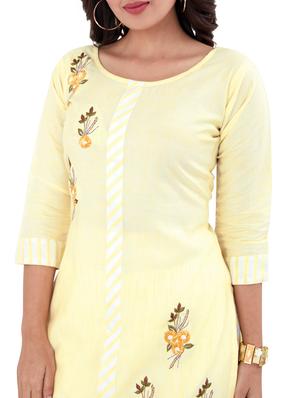 embroidered kurta pant set - 17437828 - Standard Image - 3