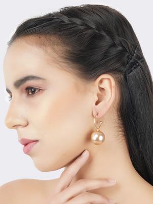 gold metal hoop earring - 17438555 - Standard Image - 4