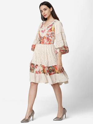 v-neck laced flared dress - 17438582 - Standard Image - 3