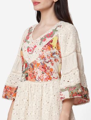 v-neck laced flared dress - 17438582 - Standard Image - 5