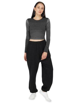 round neck crop top - 17438927 - Standard Image - 4