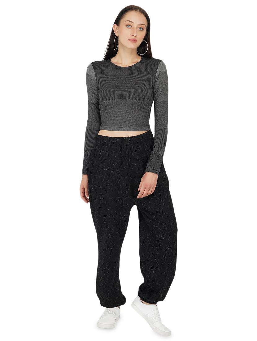 round neck crop top - 17438927 - Zoom Image - 4