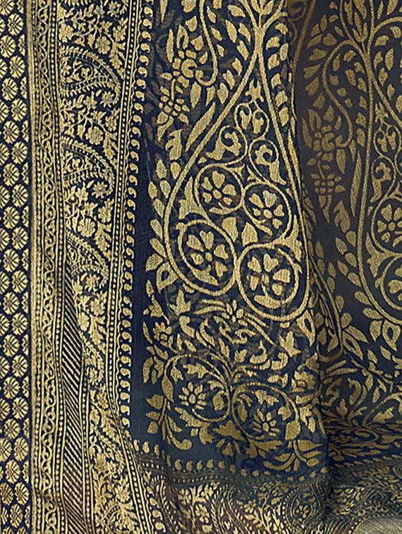 lace bordered printed saree with blouse - 17439750 - Zoom Image - 2