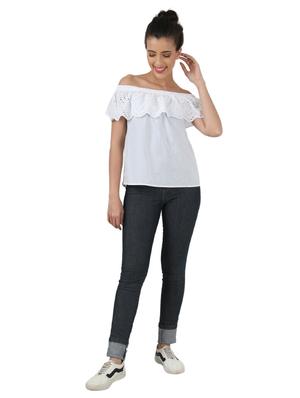 off shoulder schiffli detail top - 17439995 - Standard Image - 4