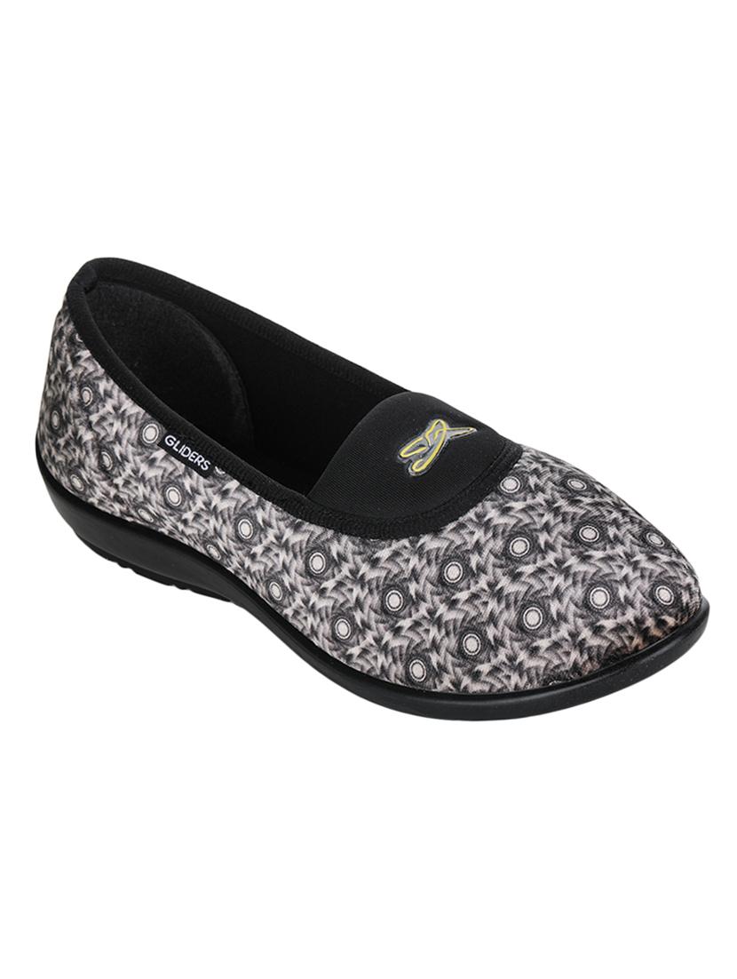 white slip on ballerina - 17440820 - Zoom Image - 1