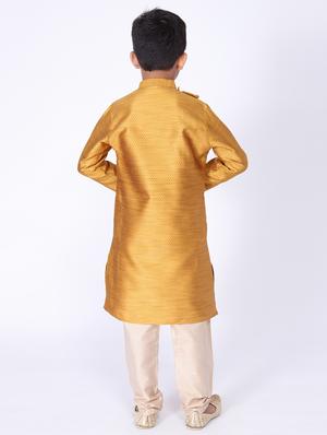 yellow silk kurta set - 17442061 - Standard Image - 3