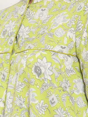 mandarin neck floral top - 17444304 - Standard Image - 5