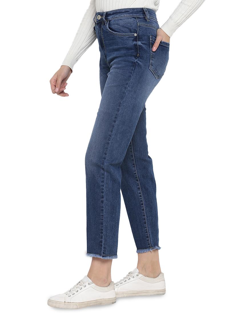 high rise frayed hem jean - 17445307 - Zoom Image - 2
