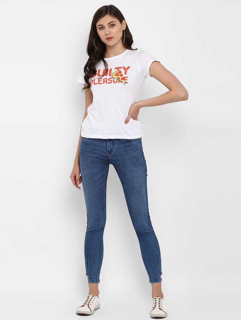 mid rise washed jeans - 17445319 - Zoom Image - 4