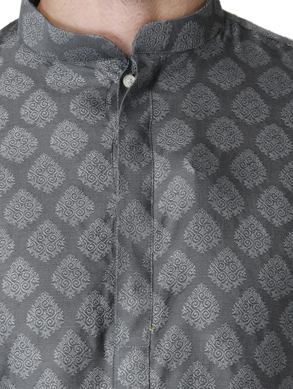 grey jacquard silk blend long kurta - 17449073 - Zoom Image - 4
