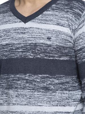 blue striped pullover - 17449988 - Standard Image - 5