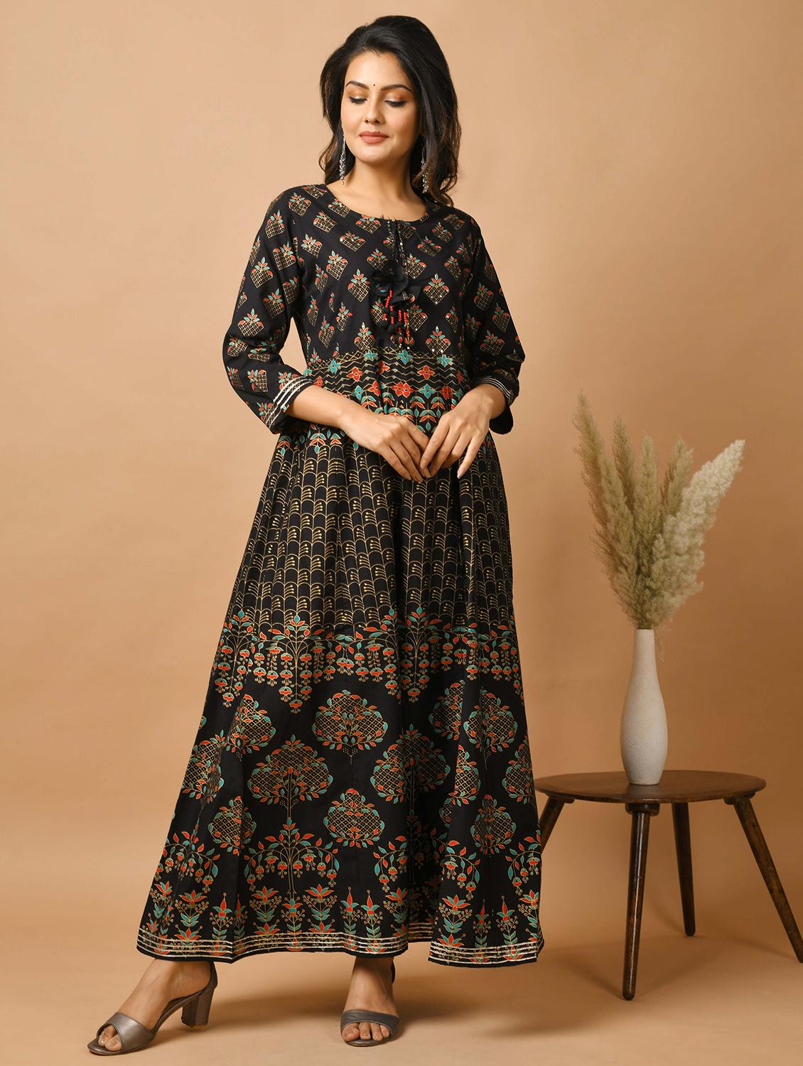 gold print fit & flare gown - 17451130 - Zoom Image - 1