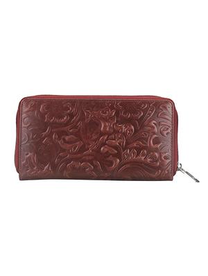 maroon leather regular clutch - 17451322 - Standard Image - 2