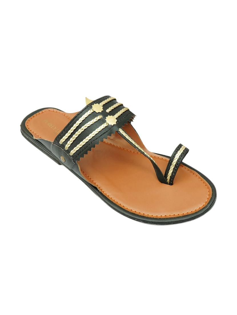 black one toe kolhapuri - 17456095 - Zoom Image - 1