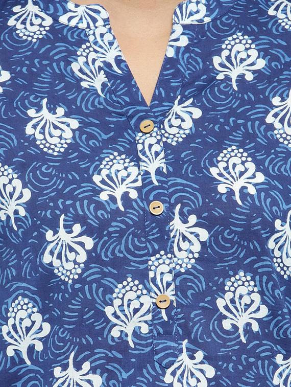 block print straight kurta - 17457734 - Zoom Image - 4
