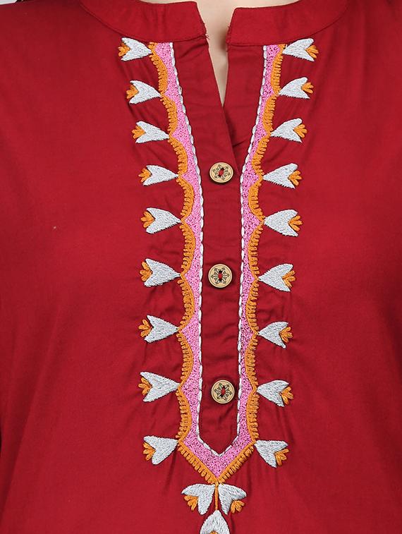 embroidered straight kurta - 17457745 - Zoom Image - 4