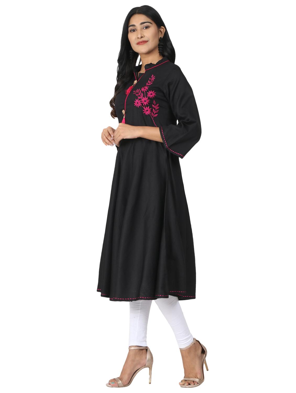 solid flared kurta - 17457901 - Zoom Image - 2