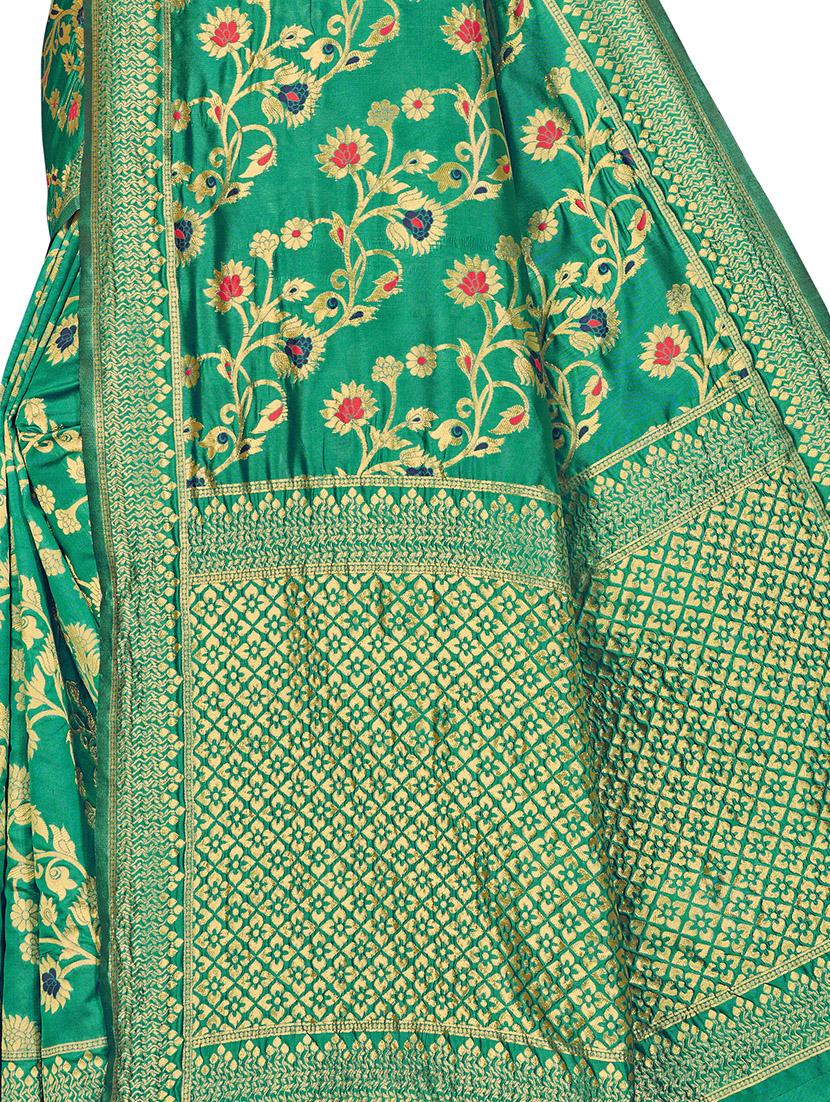 floral woven saree with blouse - 17458889 - Zoom Image - 4