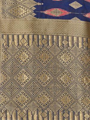 self design woven saree with blouse - 17458932 - Standard Image - 5