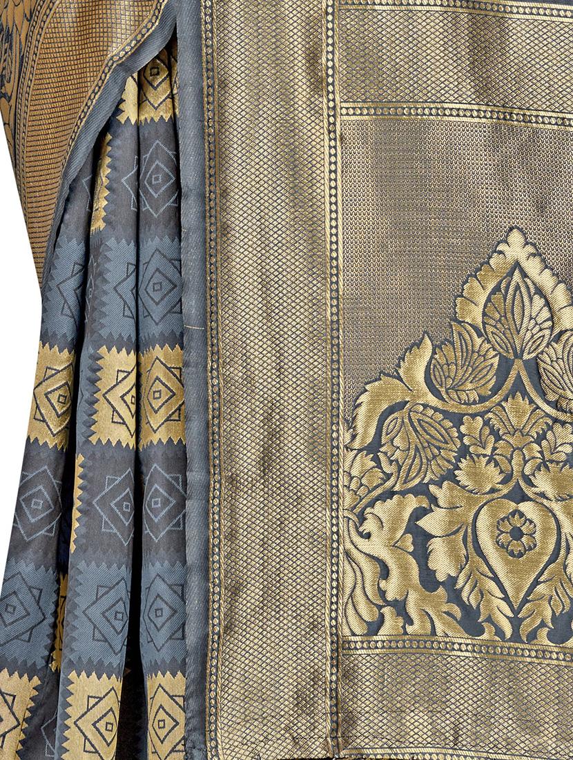 self design woven saree with blouse - 17458938 - Zoom Image - 4