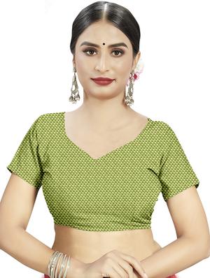 floral printed saree with blouse - 17458947 - Standard Image - 3