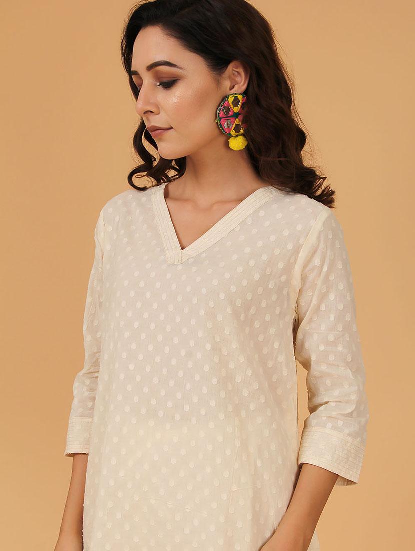 solid a-line kurta - 17459578 - Zoom Image - 4