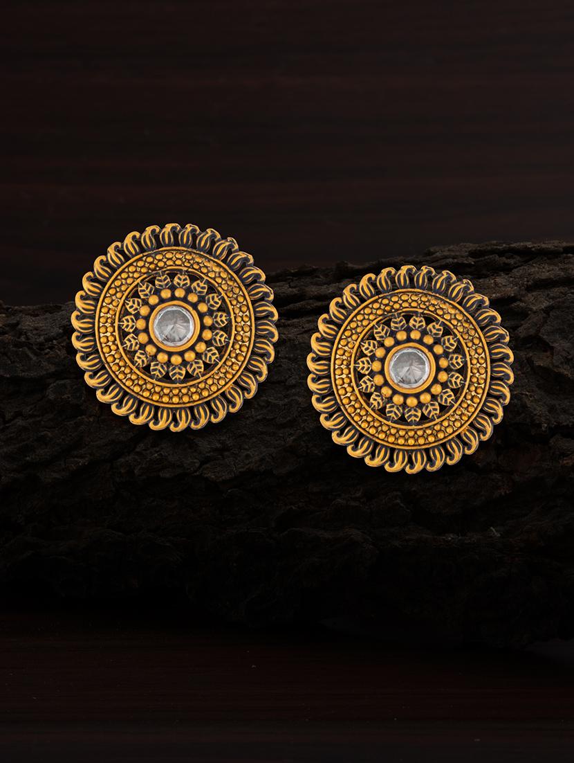 gold metal studs earring - 17459797 - Zoom Image - 1