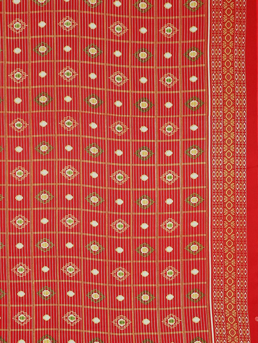 self design printed saree with blouse - 17459983 - Zoom Image - 4