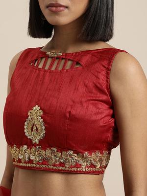 maroon embroidered saree with blouse - 17459990 - Standard Image - 3
