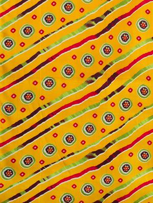 bandhani printed saree with blouse - 17460037 - Standard Image - 6
