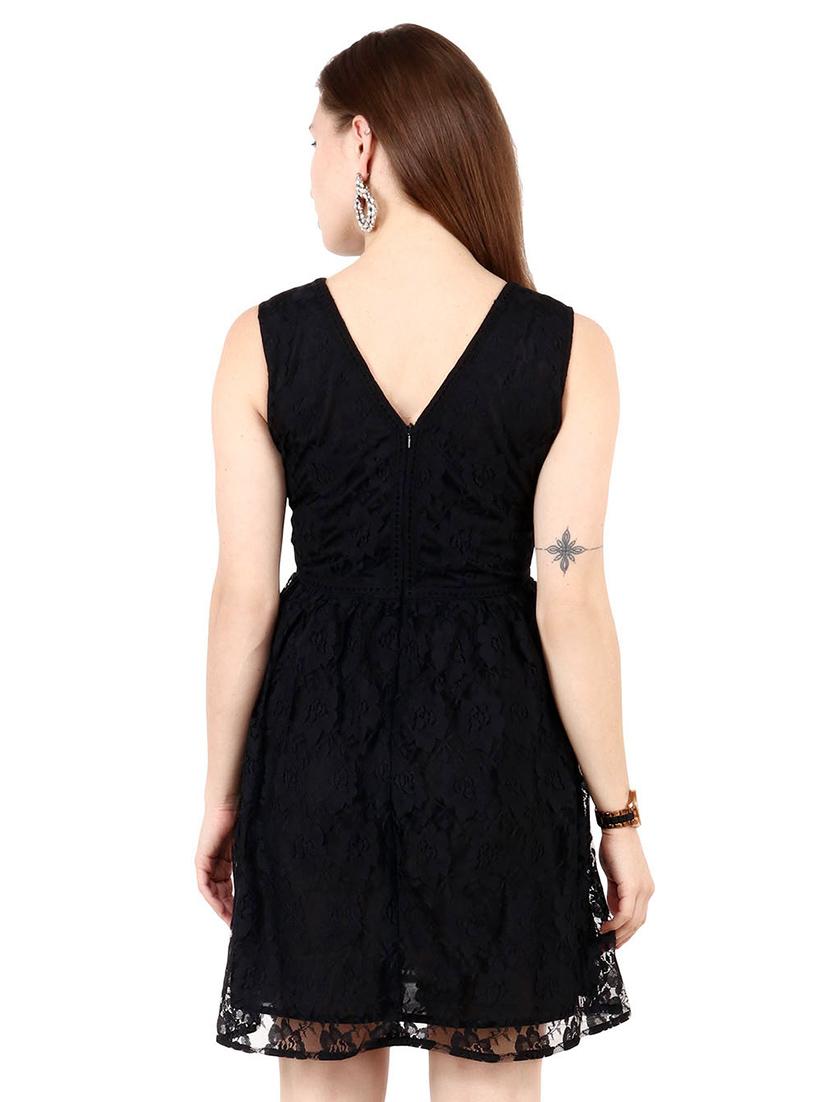 v-neck gathered flared dress - 17461780 - Zoom Image - 3