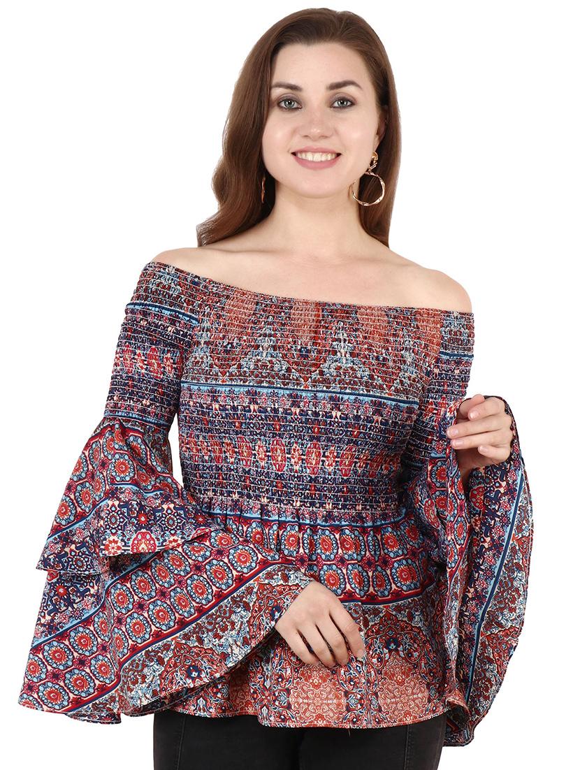 off shoulder bell sleeved top - 17462717 - Zoom Image - 1