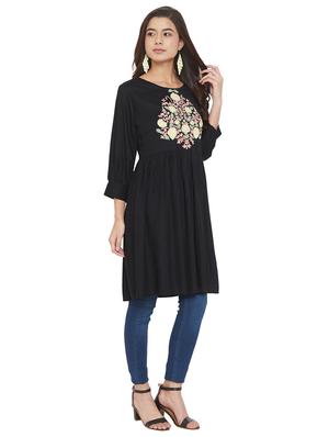 round neck embroidered tunic - 17462938 - Standard Image - 4